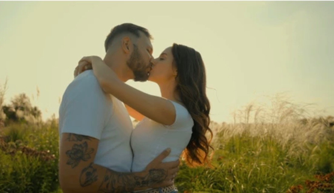 Couples therapy session in Baton Rouge with Liz Jones, LCSW using Emotionally Focused Therapy